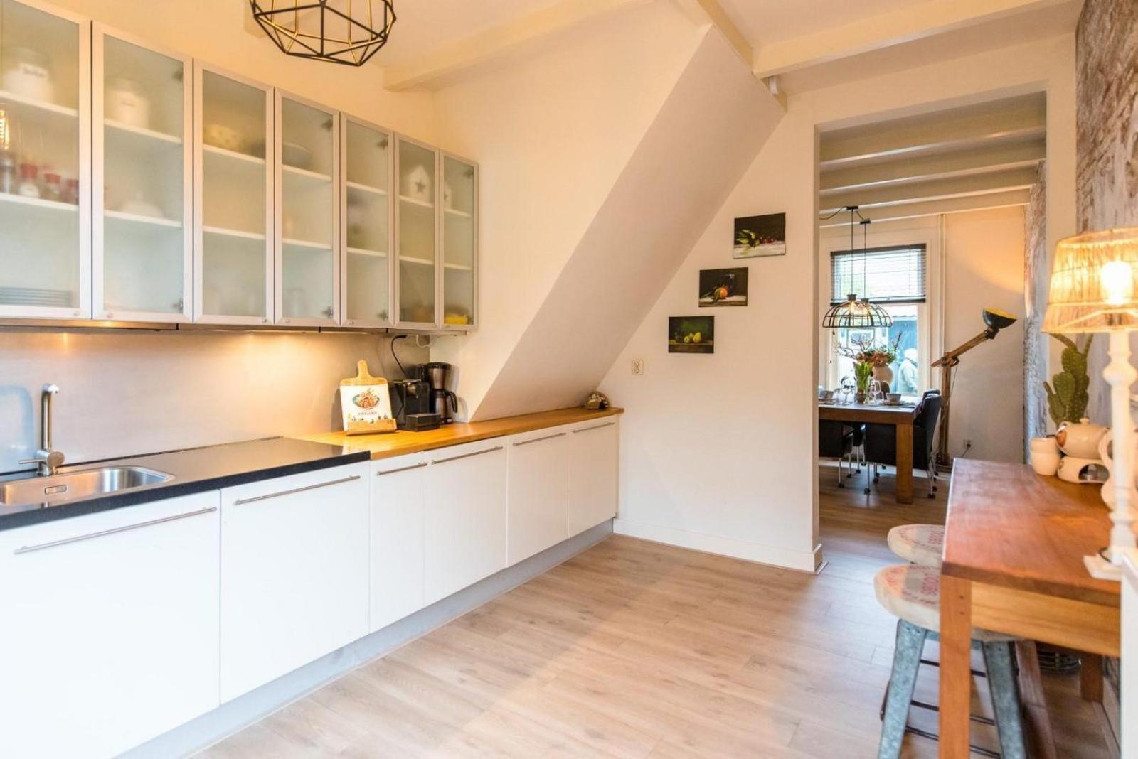 Klokkenluider Apartment Холум Екстериор снимка