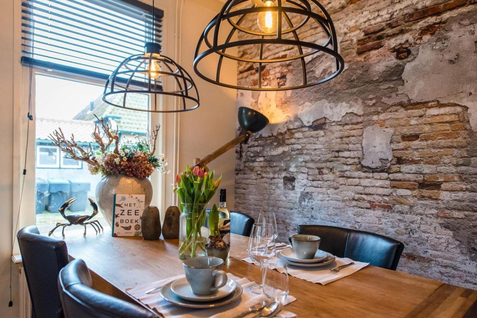 Klokkenluider Apartment Холум Екстериор снимка